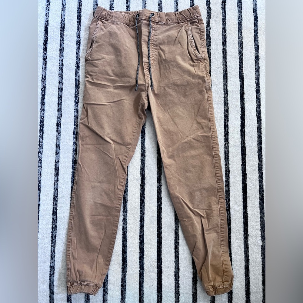 ✨American Eagle Outfitters Tan Joggers Versatile Cotton Blend